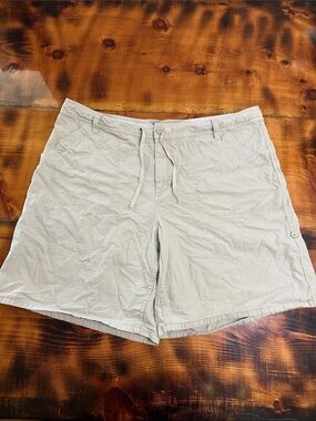 Light Beige Women’s Casual Drawstring Shorts
